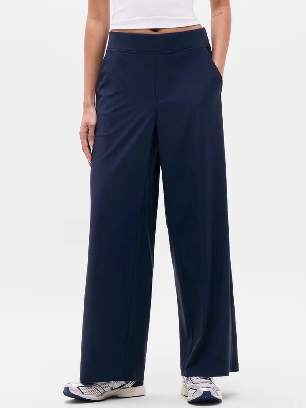 Athleta Brooklyn Wide Leg. Navy. 6/Petite